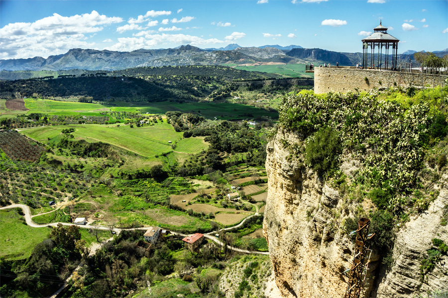 Andalusie, Uitzicht vanaf Ronda, Andbog, Wikimedia