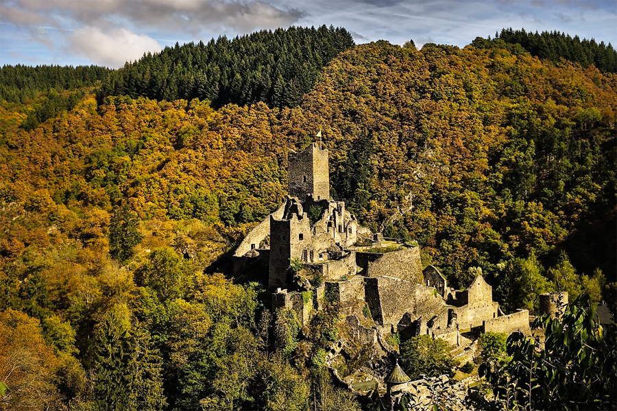 EIFEL,-kasteel-Manderscheid,-Stephanruppi,-Pixabay