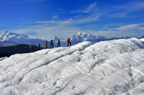Zomers wandelen over de Zwitserse sneeuwgigant: Aletsch-gletsjer